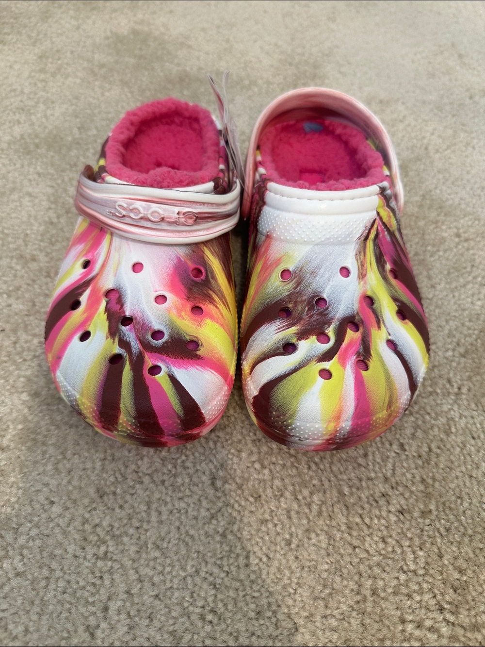 Crocs Juniors Slip-On Clog with Fuzzy Lining - Pink Multi Size J3 - Picture 1 of 4